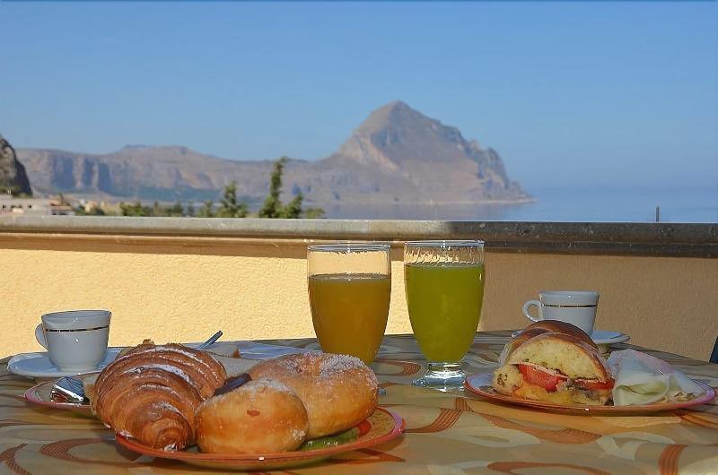 Terra Del Sole Bed & Breakfast มาการี ภายนอก รูปภาพ
