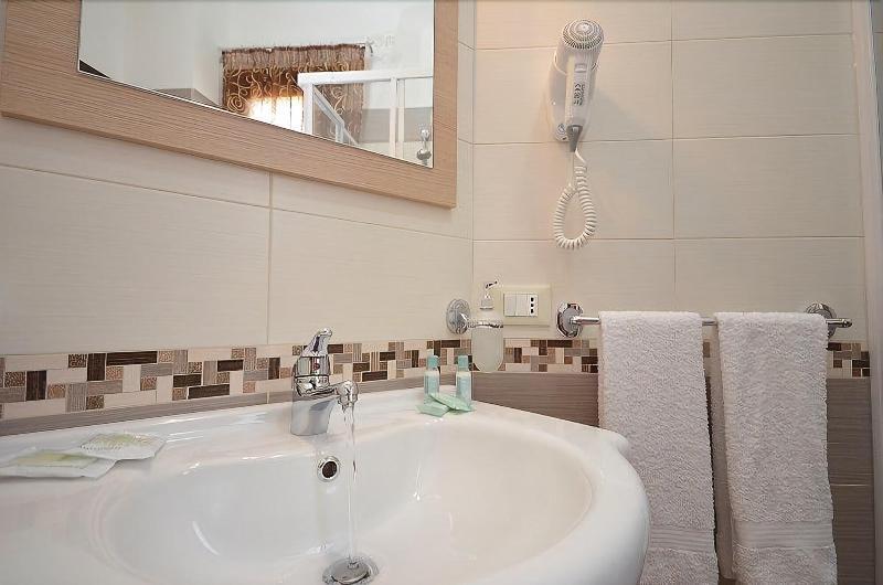 Terra Del Sole Bed & Breakfast มาการี ภายนอก รูปภาพ