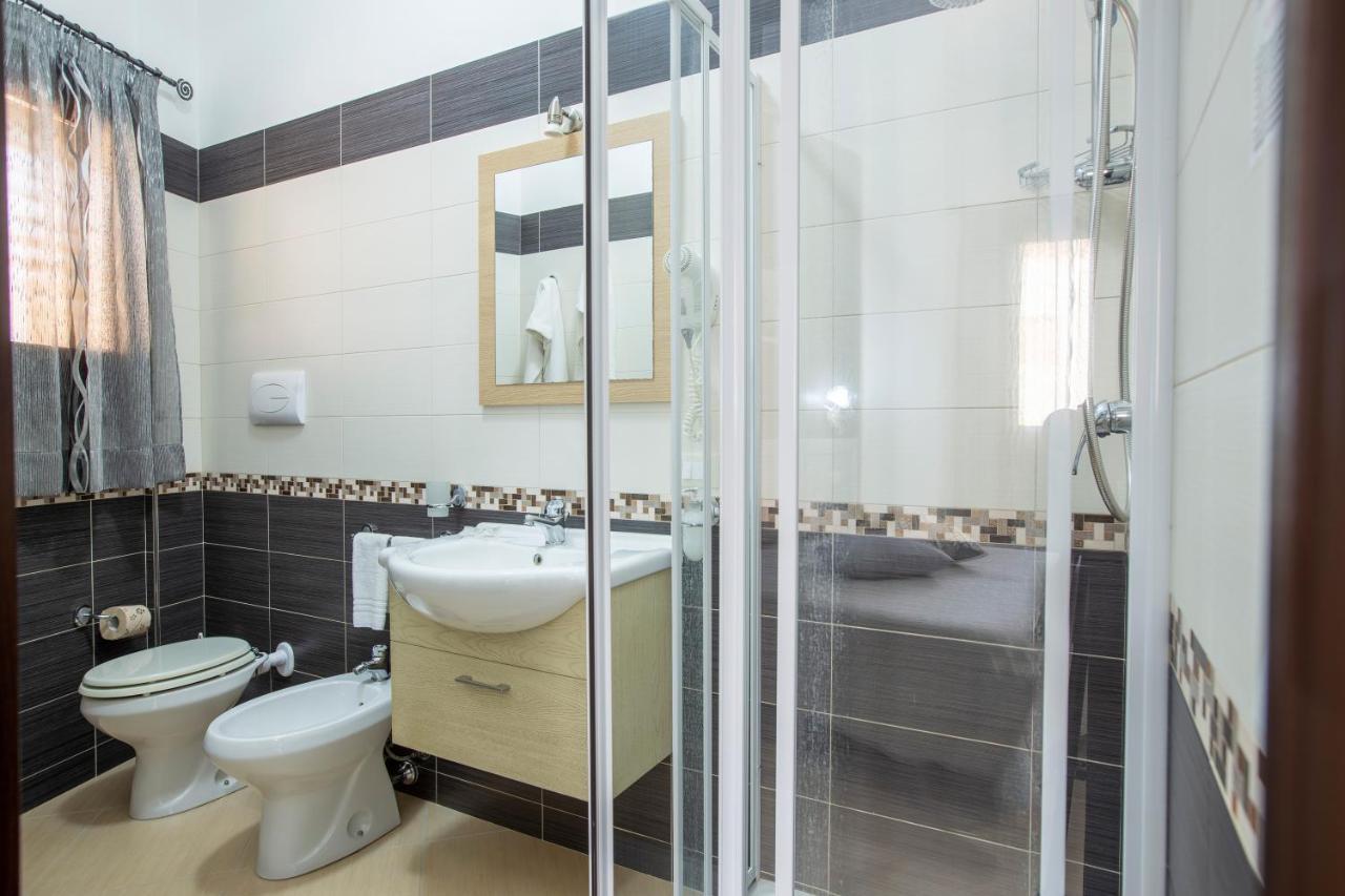 Terra Del Sole Bed & Breakfast มาการี ภายนอก รูปภาพ