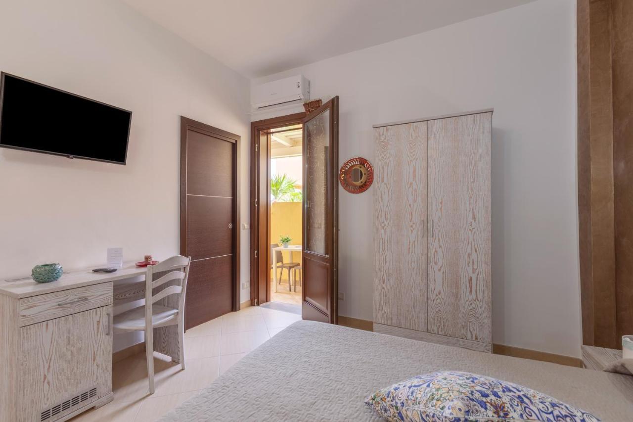 Terra Del Sole Bed & Breakfast มาการี ภายนอก รูปภาพ