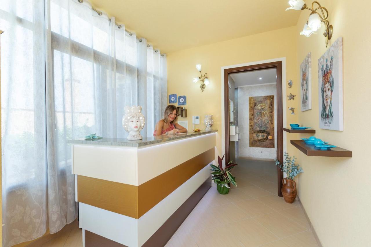 Terra Del Sole Bed & Breakfast มาการี ภายนอก รูปภาพ